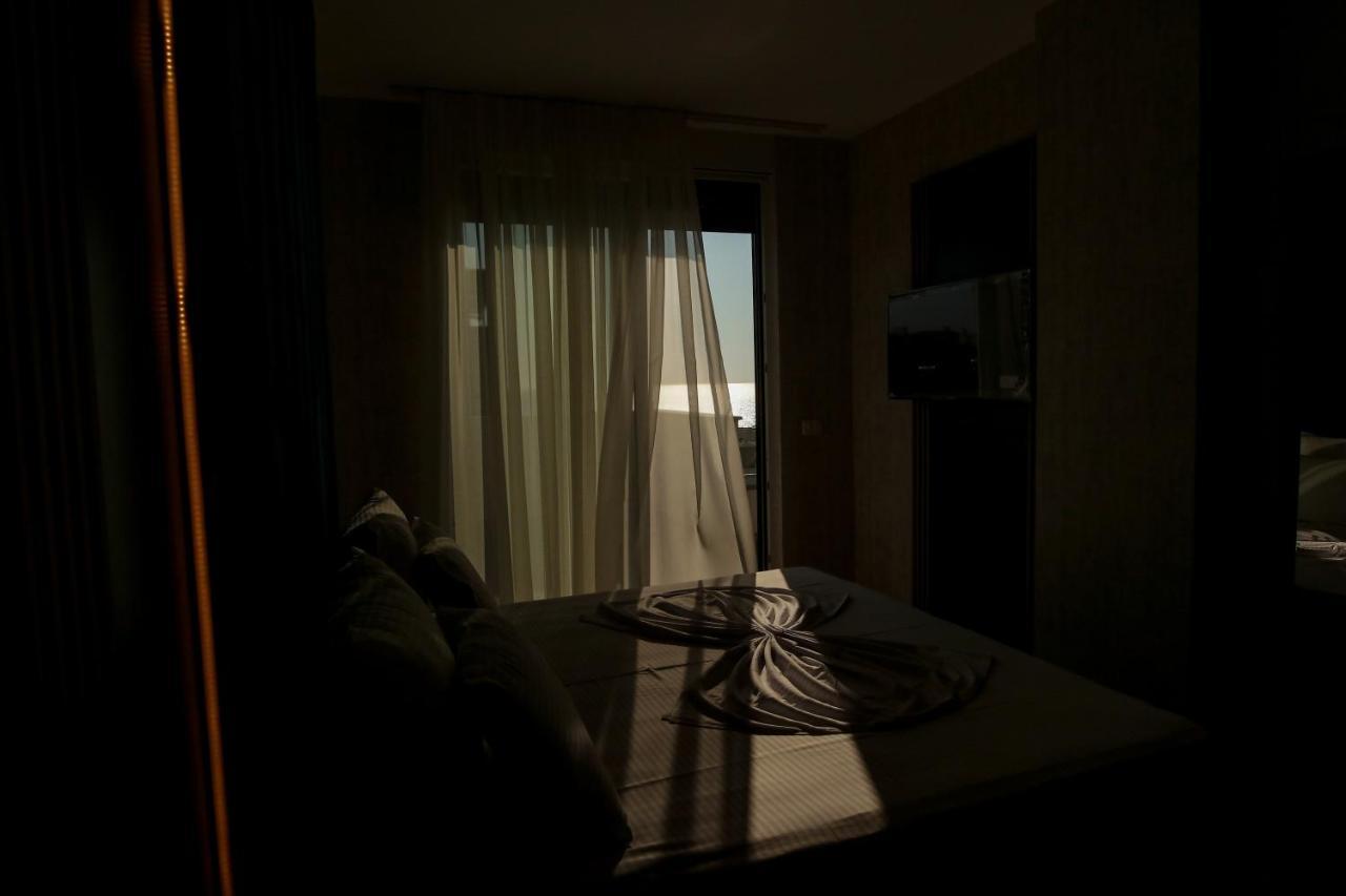 Rozafa Blu Hotel Shëngjin エクステリア 写真