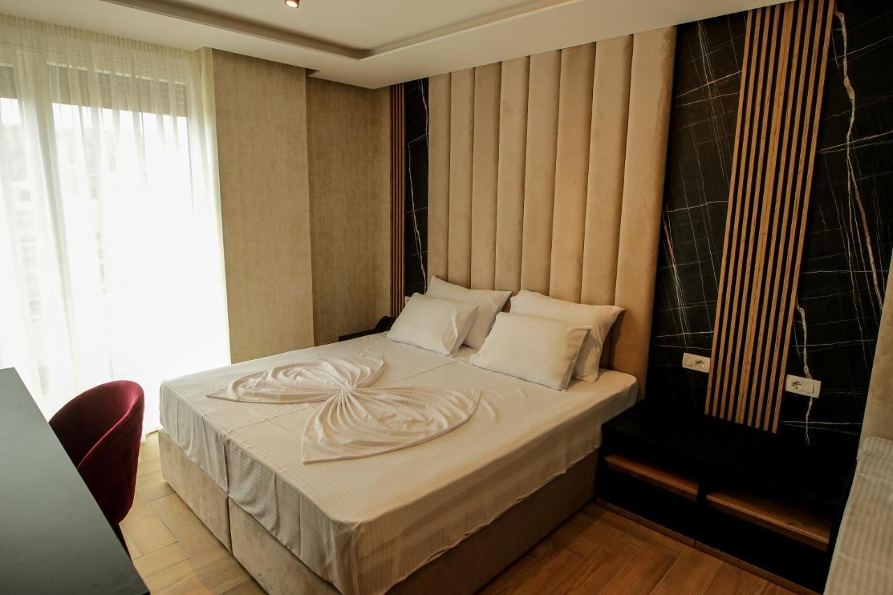 Rozafa Blu Hotel Shëngjin エクステリア 写真