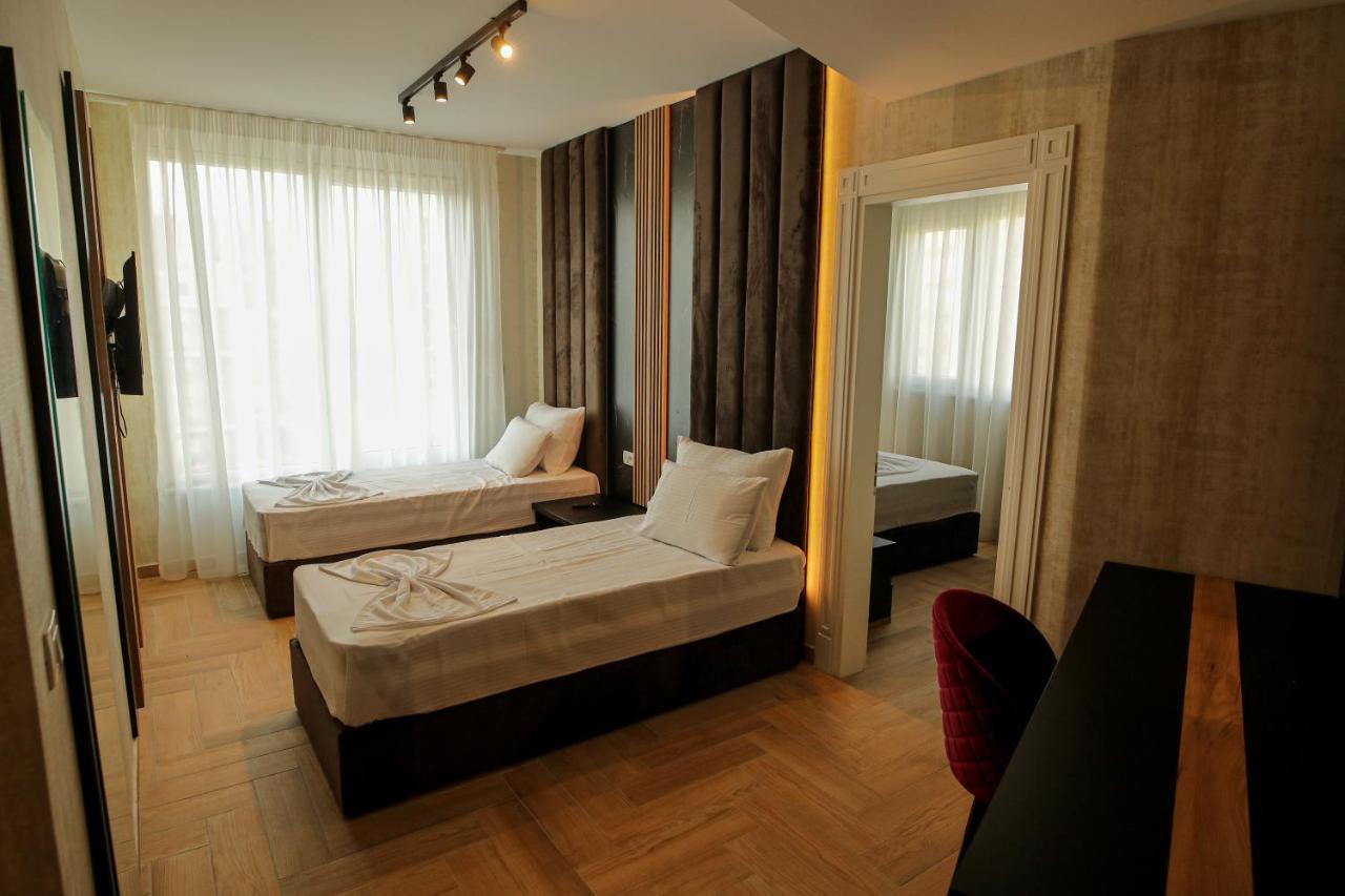 Rozafa Blu Hotel Shëngjin エクステリア 写真