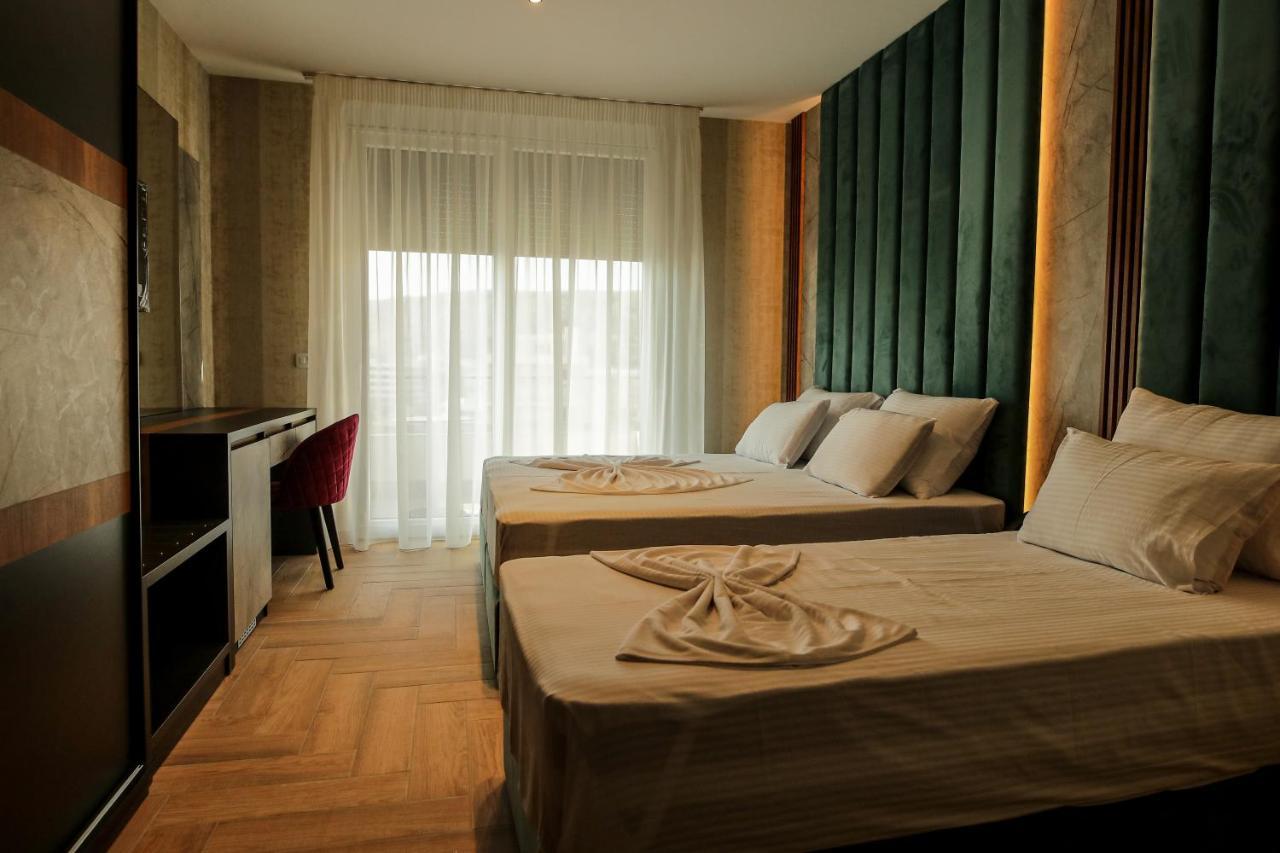 Rozafa Blu Hotel Shëngjin エクステリア 写真