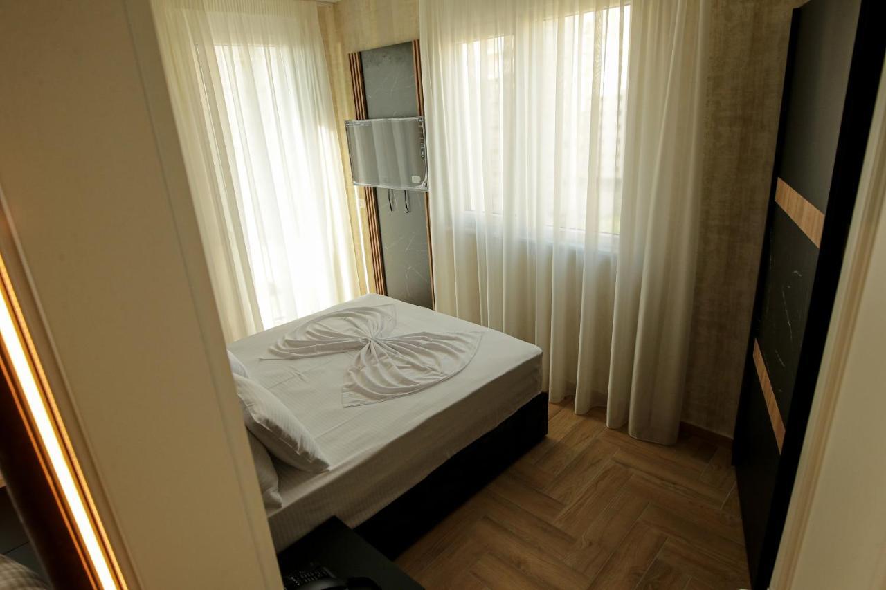 Rozafa Blu Hotel Shëngjin エクステリア 写真